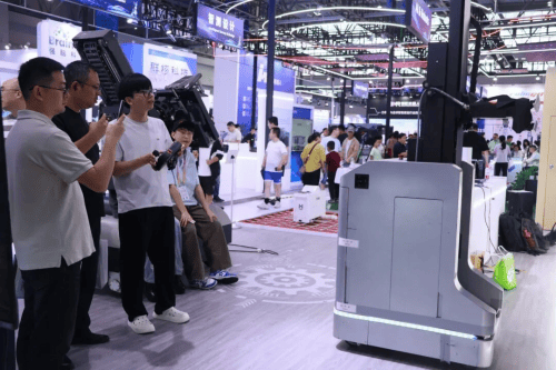 研究院携近20款建造“黑科技”亮相2025智博会尊龙凯时·中国网站告别高危重劳力!重庆智能建造(图10) 研究院携近20款建造“黑科技”亮相2025智博会尊龙凯时·中国网站告别高危重劳力!重庆智能建造(图10)