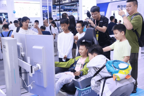 研究院携近20款建造“黑科技”亮相2025智博会尊龙凯时·中国网站告别高危重劳力!重庆智能建造(图11) 研究院携近20款建造“黑科技”亮相2025智博会尊龙凯时·中国网站告别高危重劳力!重庆智能建造(图11)